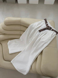 Weite Marlene Hose LOVELY LEO weiß