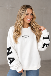 Sweater mit Rückenprint NAMASTE weiß