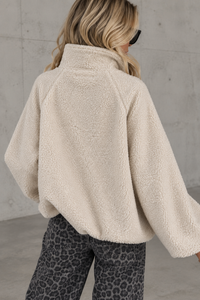 Kuschel Jacke mit Reißverschluss & Patch DRESS FOR YOURSELF beige