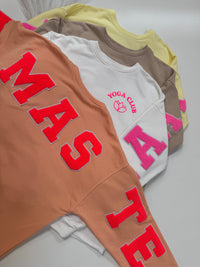 Premium Sweater YOGA CLUB mit Rückenprint