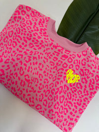 Sweater mit Rückenprint AMOR CLUB rosa leo