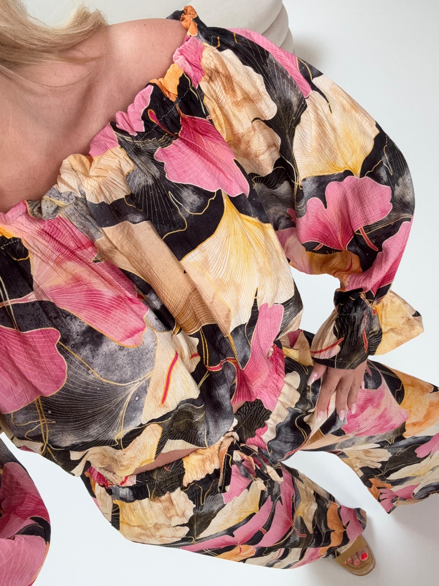 Carmen Bluse langarm FLORAL QUEEN schwarz/pink/creme