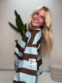 Butterstoff Sweater mit Patch am Ärmel BIG STRIPES mint/coffee
