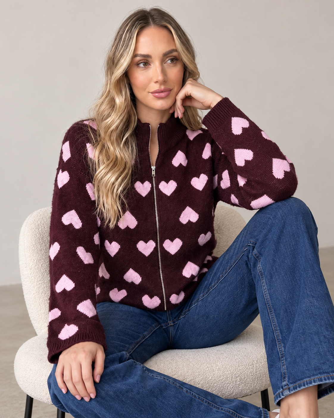 Zipper Strickjacke mit Herzchen burgundy/rosa