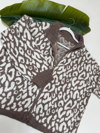 Zipper Strickjacke im angesagten Leo Muster taupe/creme