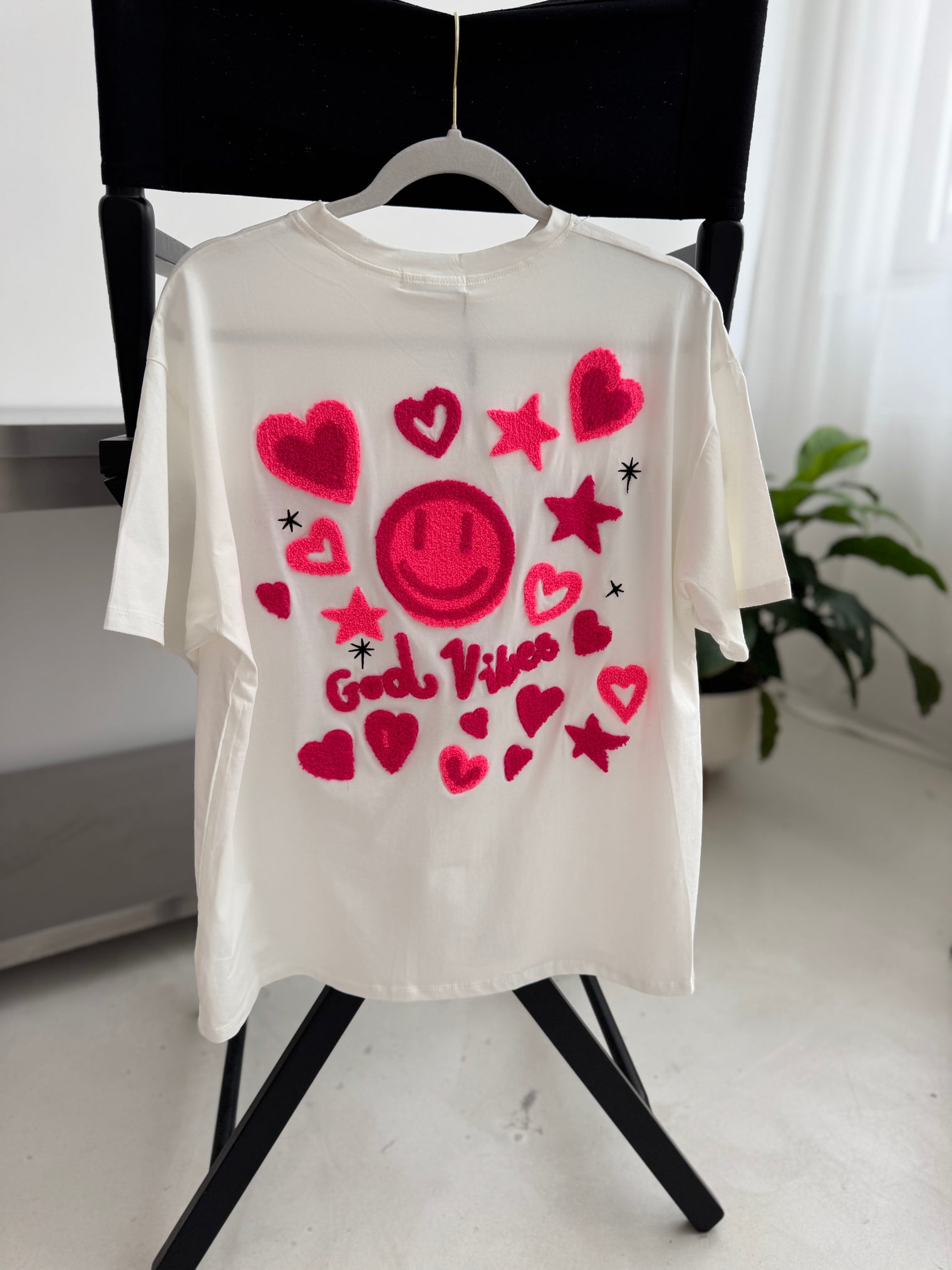 Statement Shirt weiß RÜCKENPRINT Good Vibes hotpink/Rosa