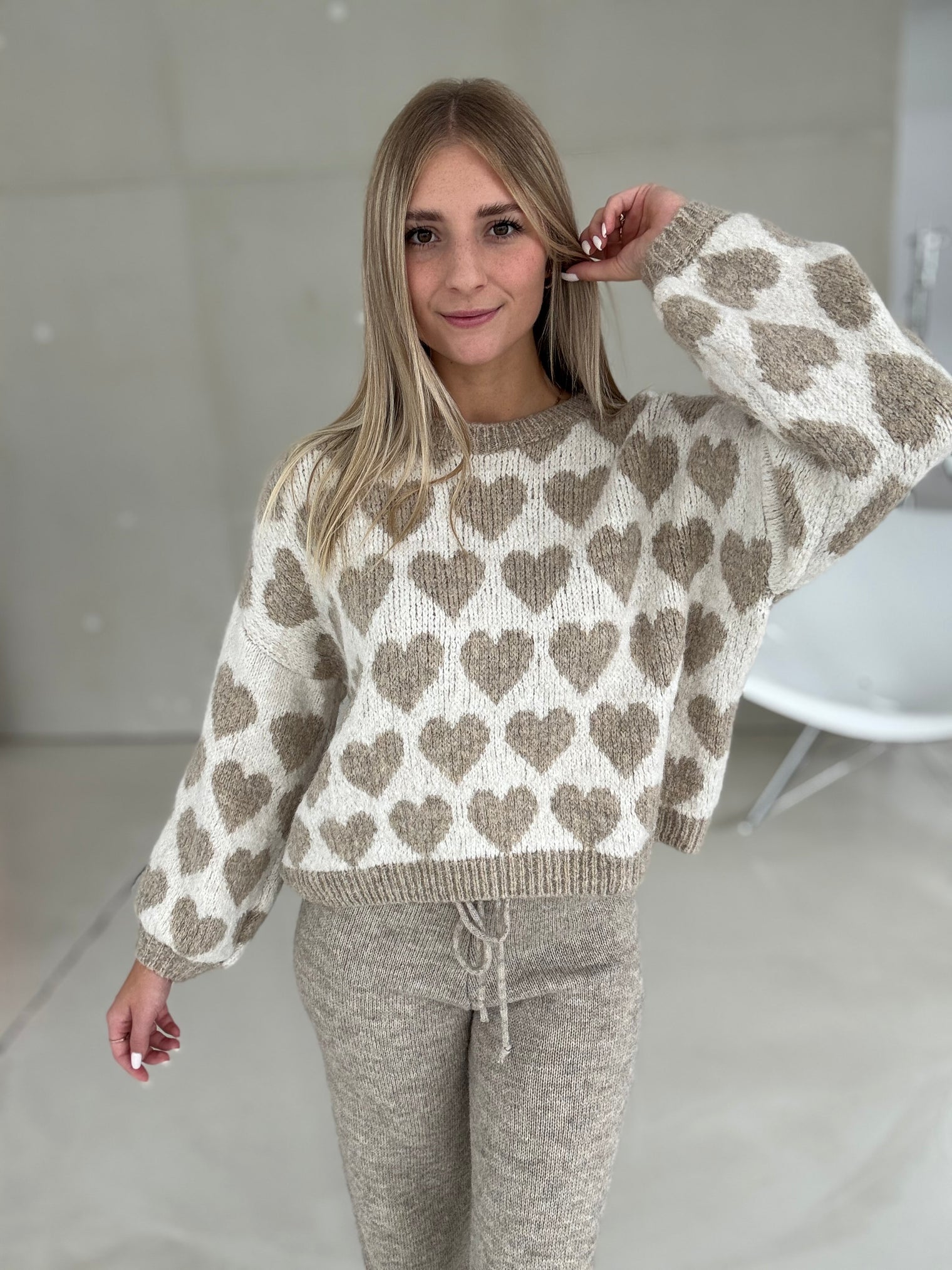 Signature Pullover BIG HEARTS creme&beige
