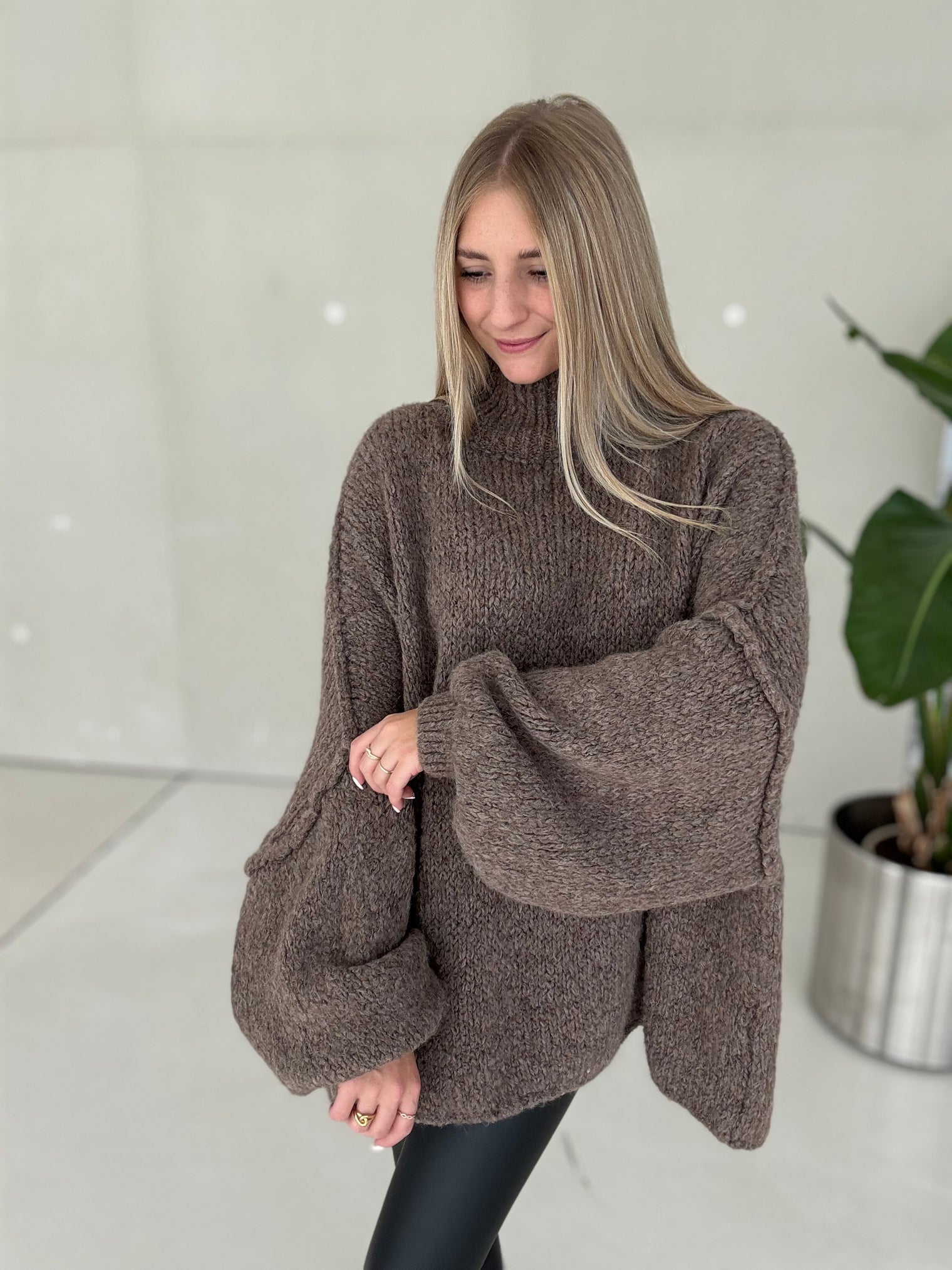 Kuschelweicher OVERSIZE Strickpullover dark coffee