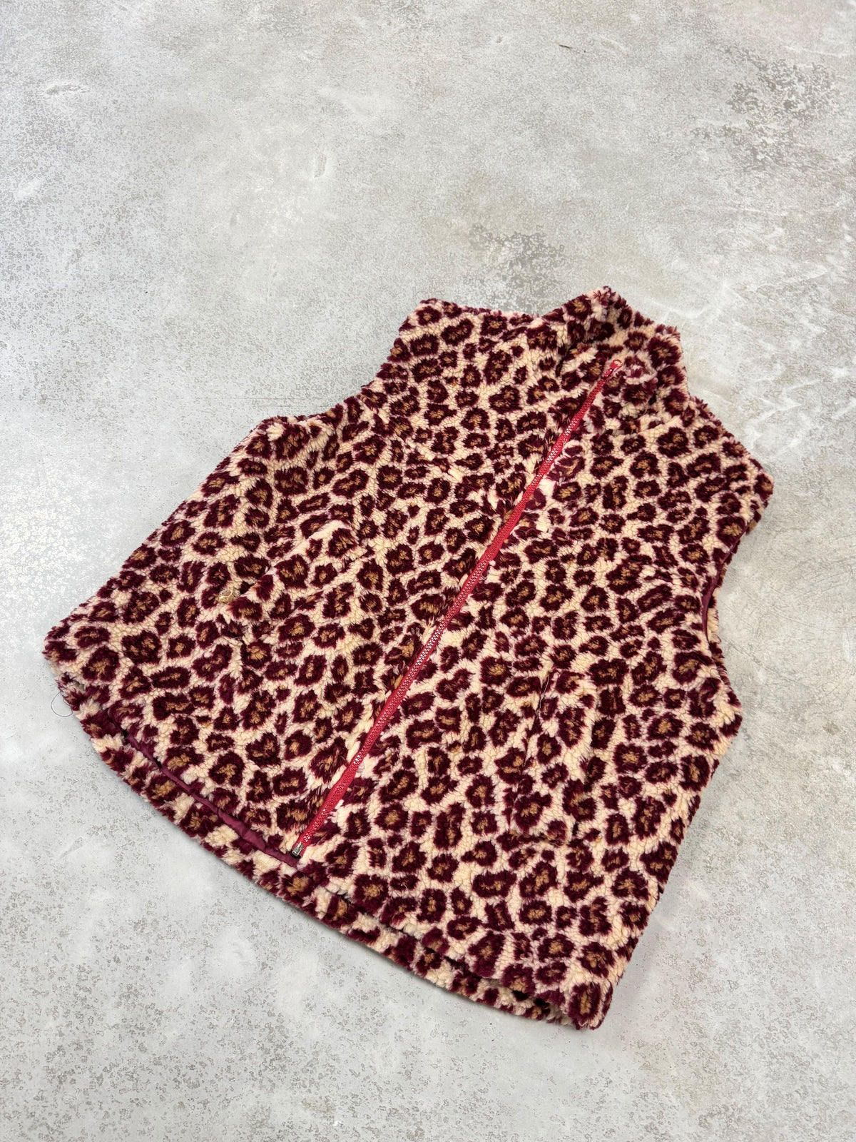 LEO Teddy Weste creme/burgundy/camel