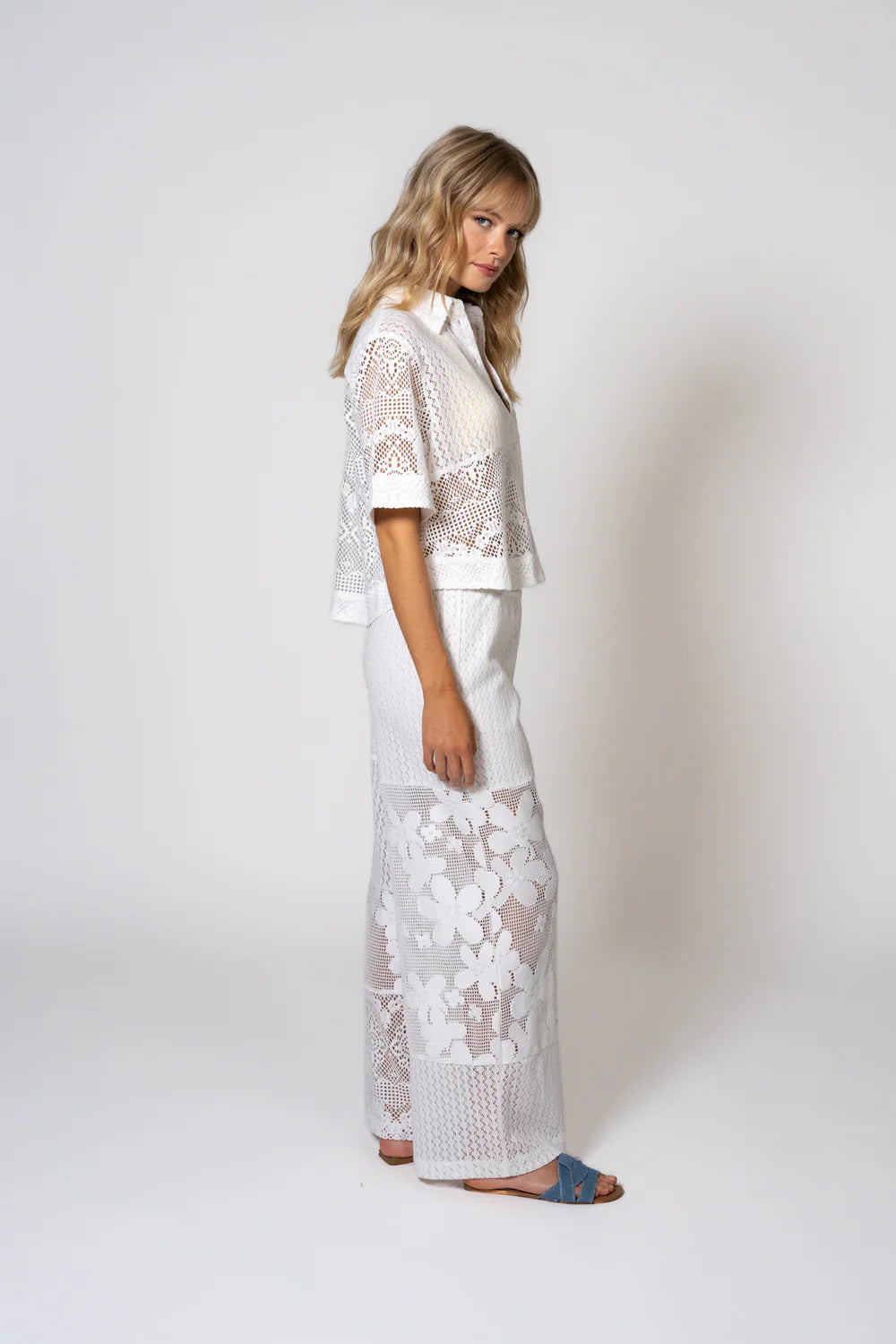 OH APRIL Cempedak Lace Blouse