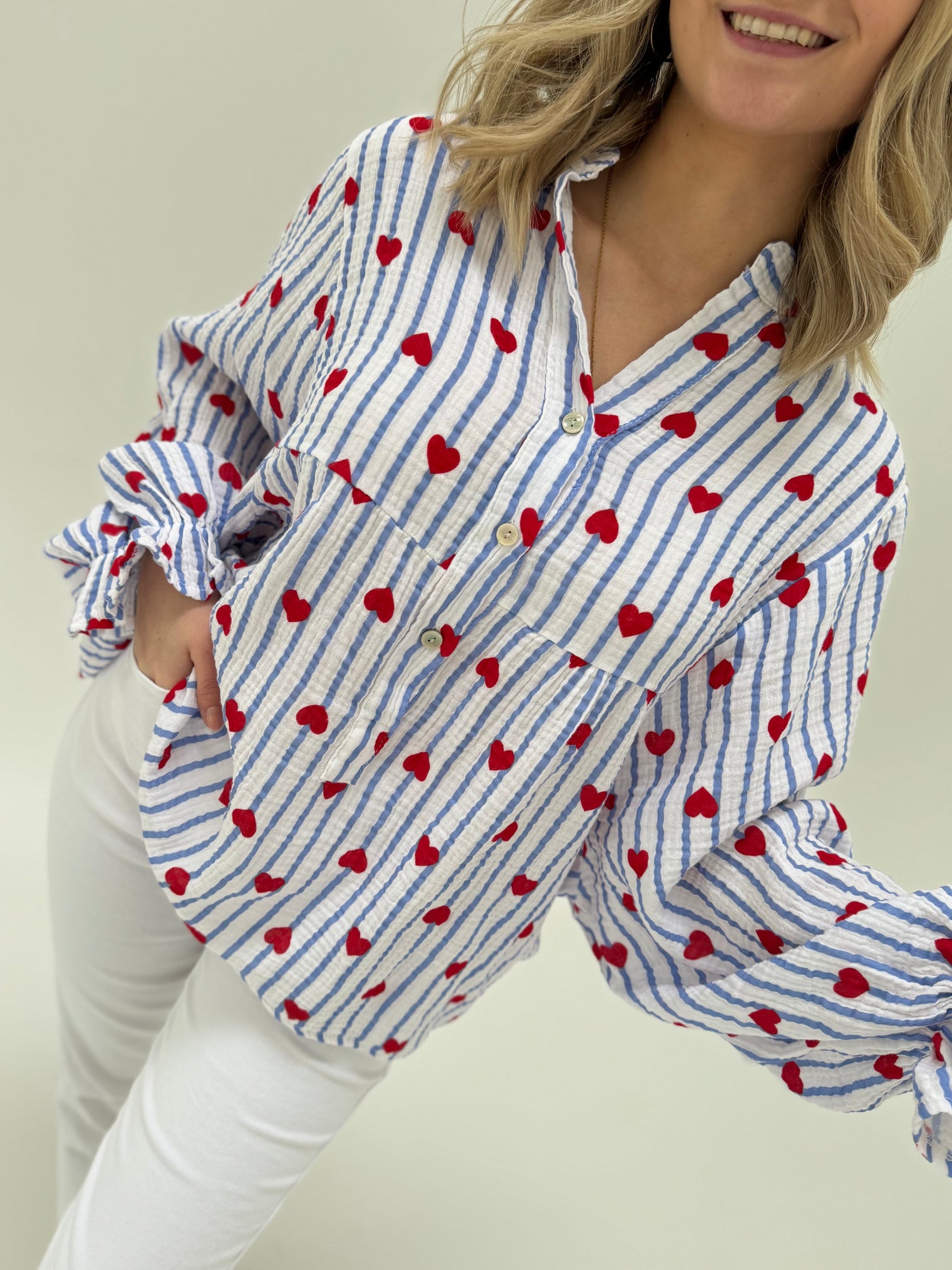 Musselin Bluse weiß HEART ATTACK hellblau