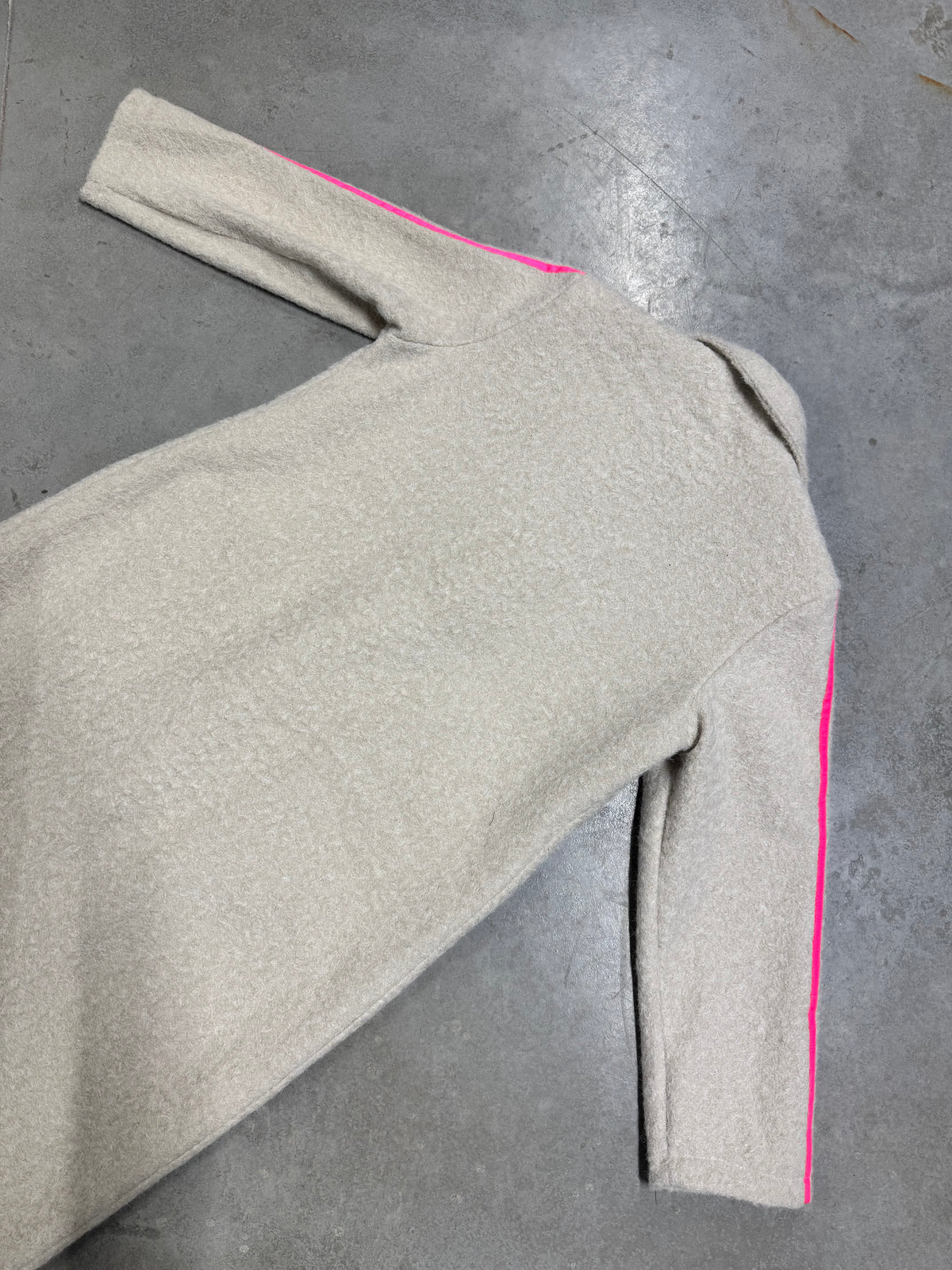 Mantel SPORTY COZYNESS creme/pink mit seitlichen Streifen