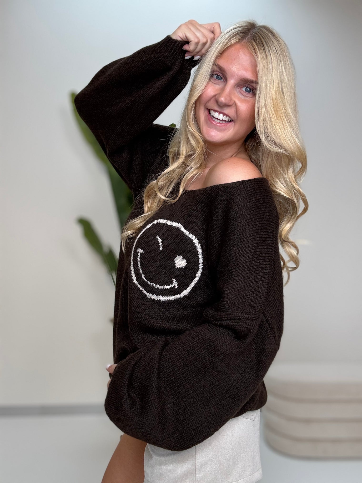 Oversize Strickpullover mit Smiley&Rückenprint dark chocolate/creme