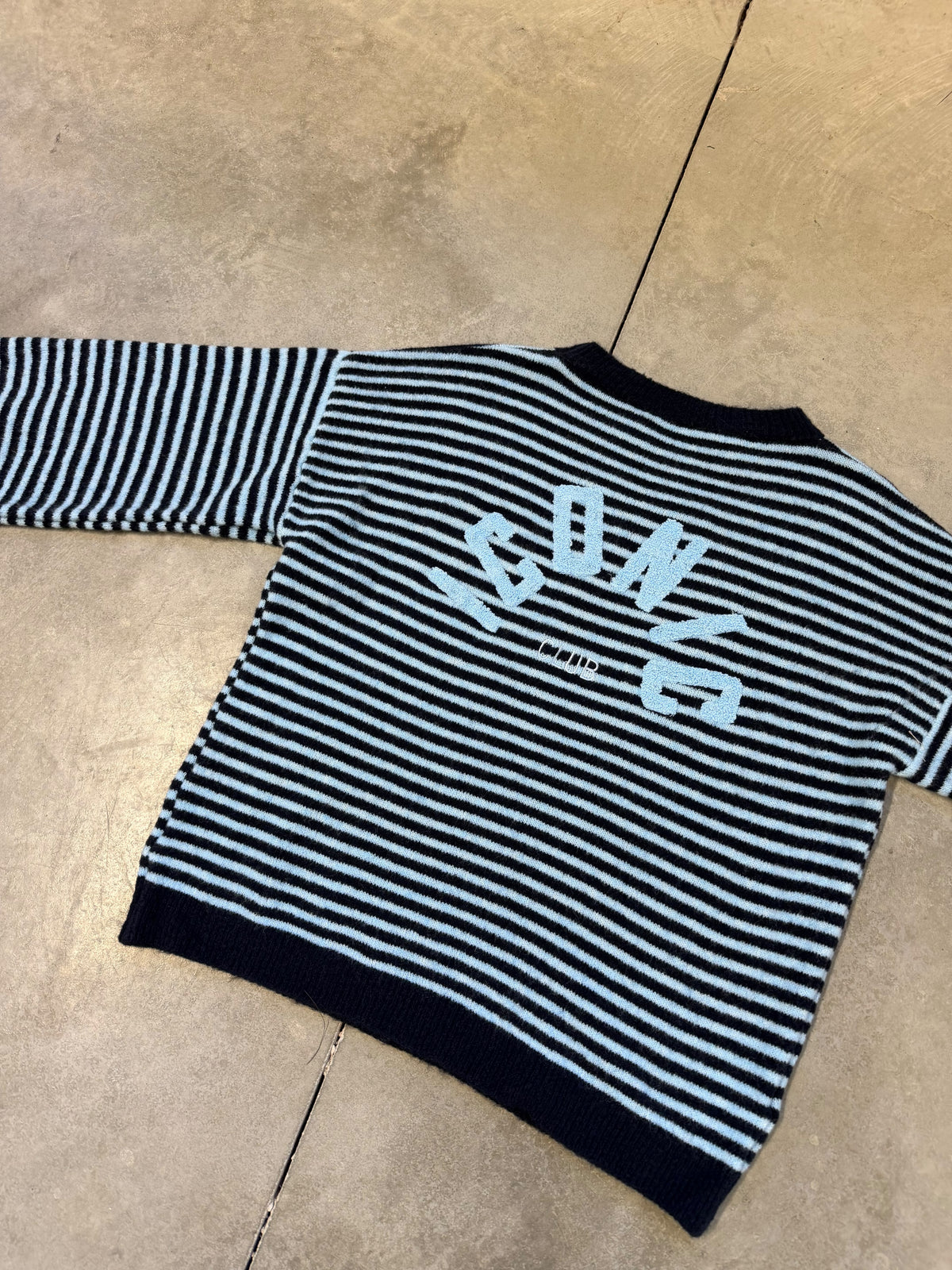 Kuscheliger Strickpullover ICONIC CLUB navy/hellblau