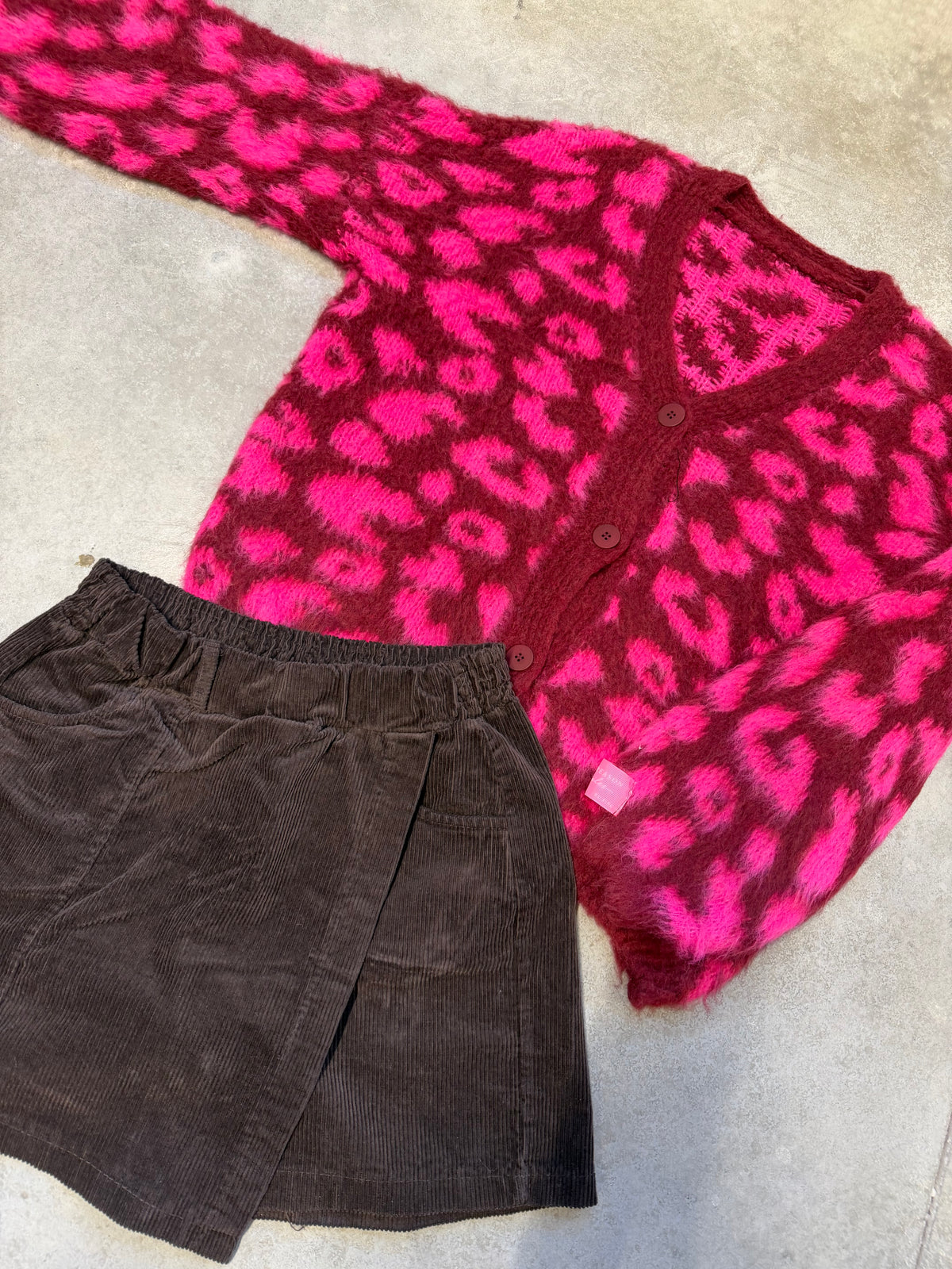 Strickjacke mit Knopfleiste burgundy/pink LEO