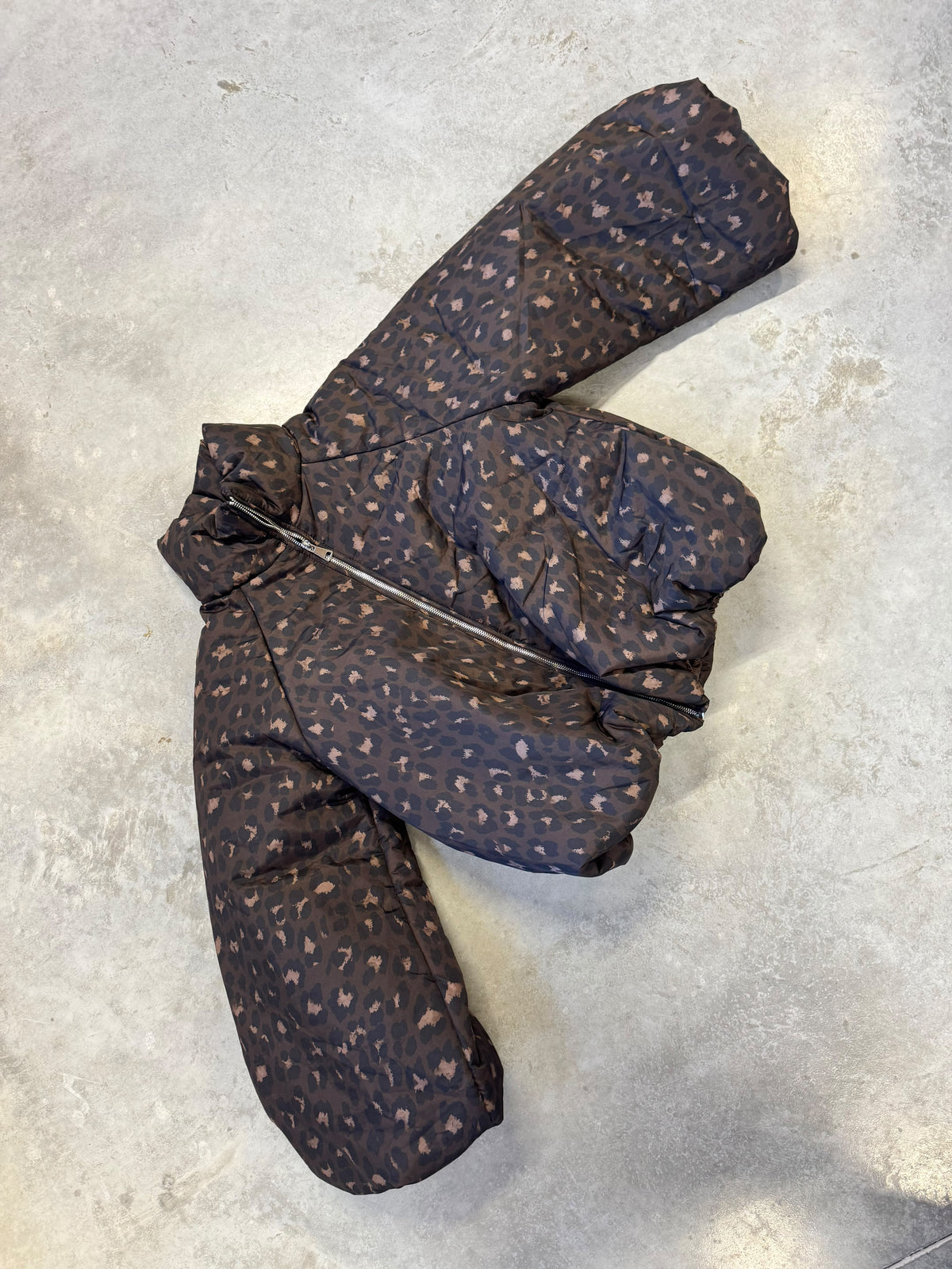 Jacke PUFFY POWER mit Reißverschluss Dark Chocolate Leo