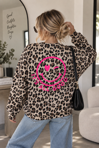 Oversize Sweater beige Leo ITS ALL GOOD pink mit Rückenprint