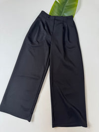 Butterstoff Hose schwarz mit Bundfalten