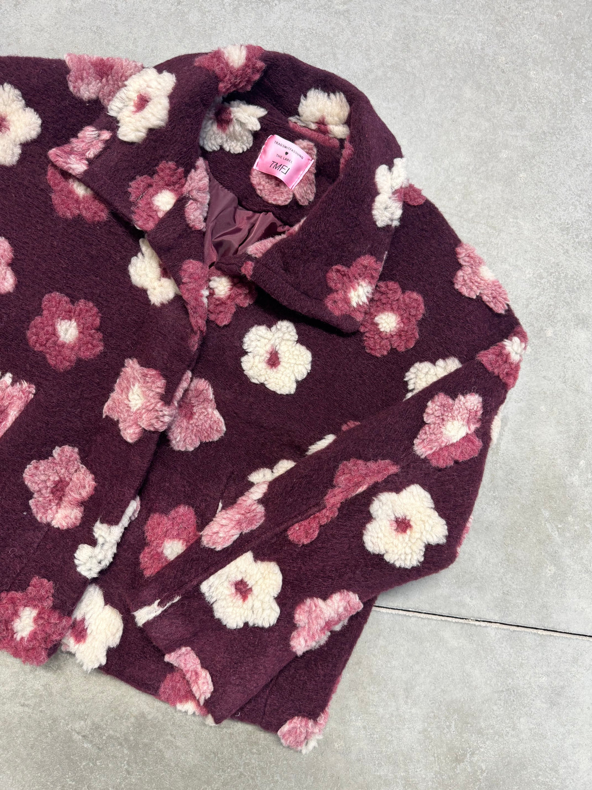 Jacke FLEUR DE LUXE mit 3D-Blütenapplikation burgundy