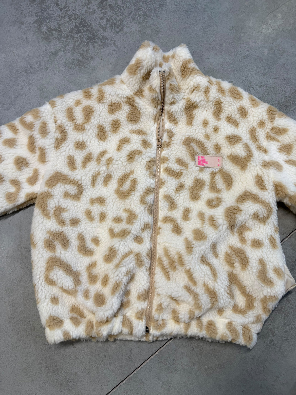 Kuschel Jacke LEO & Patch DRESS FOR YOURSELF creme/beige