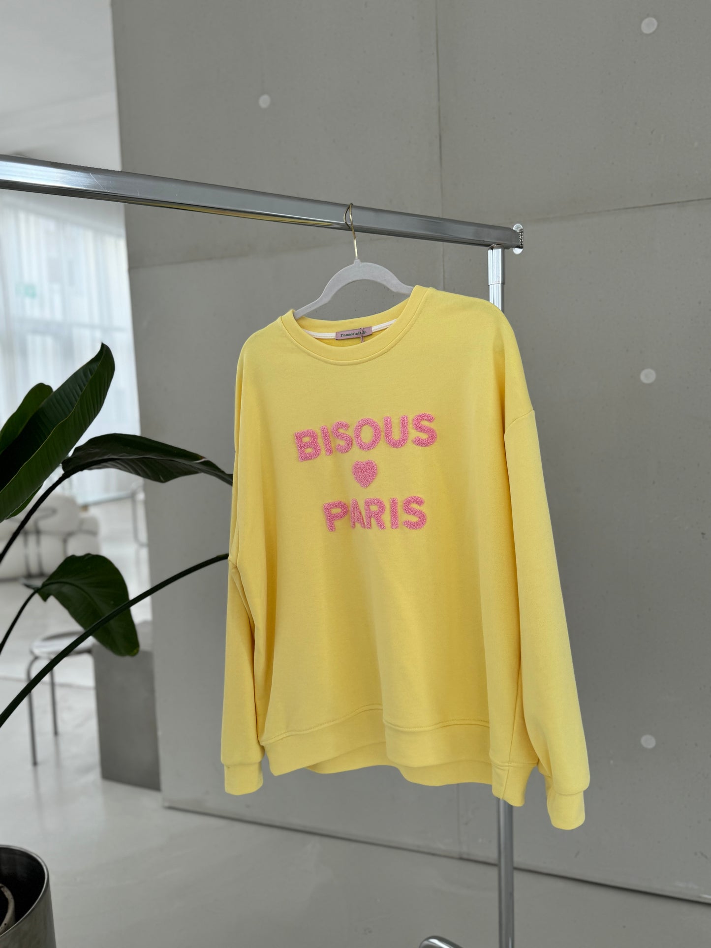 Sweater BISOUS PARIS pastell gelb