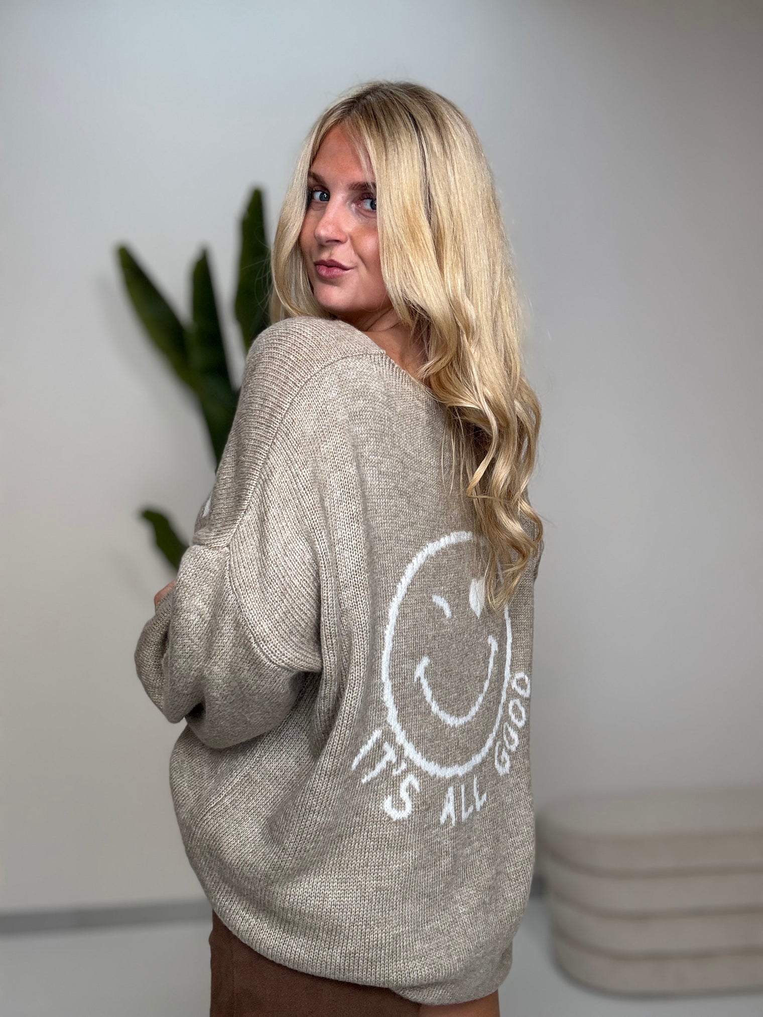 Oversize Strickpullover mit Smiley&Rückenprint beige/creme