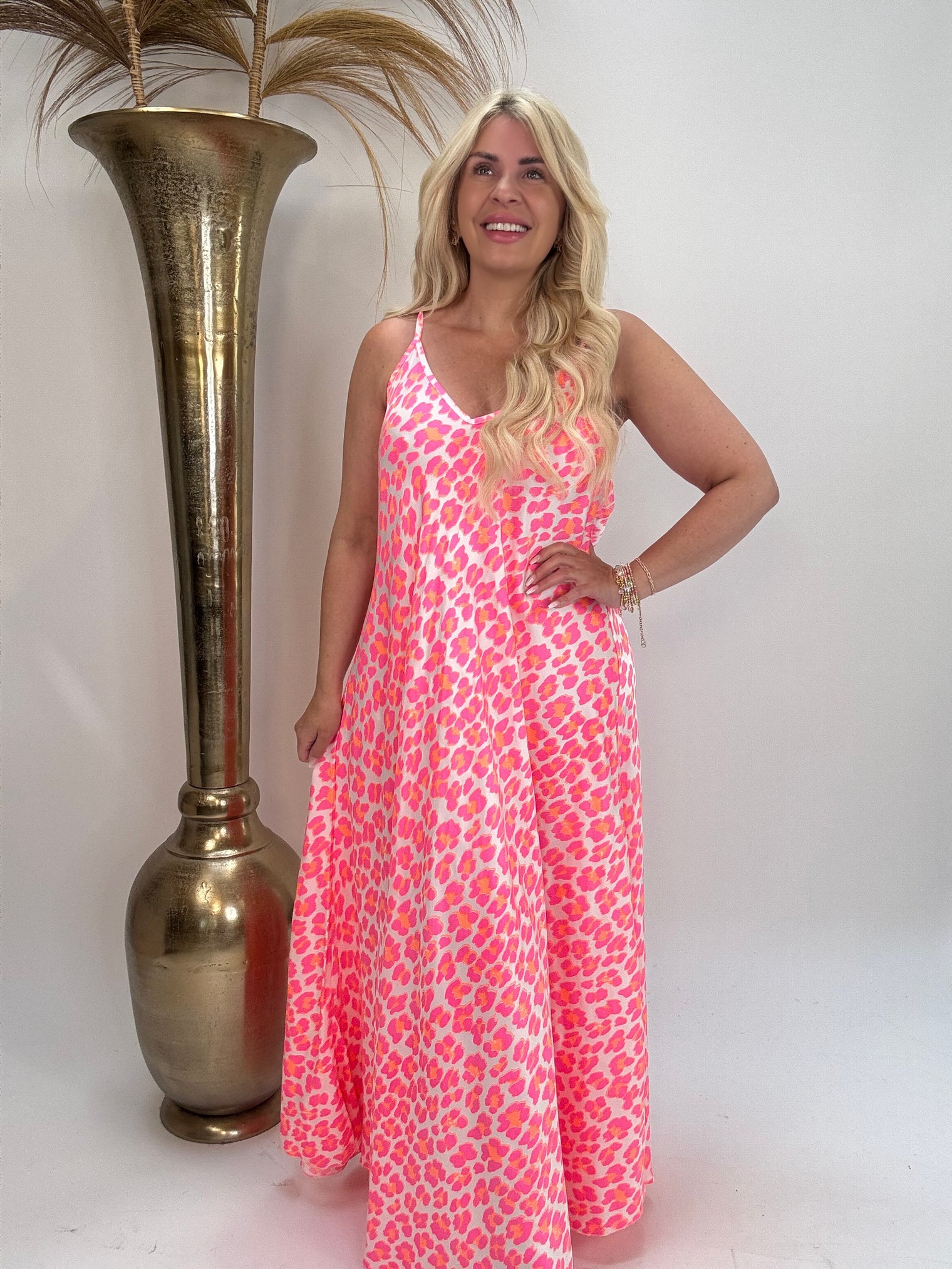Spaghettiträger Kleid weiß LEO POWER hot pink/orange
