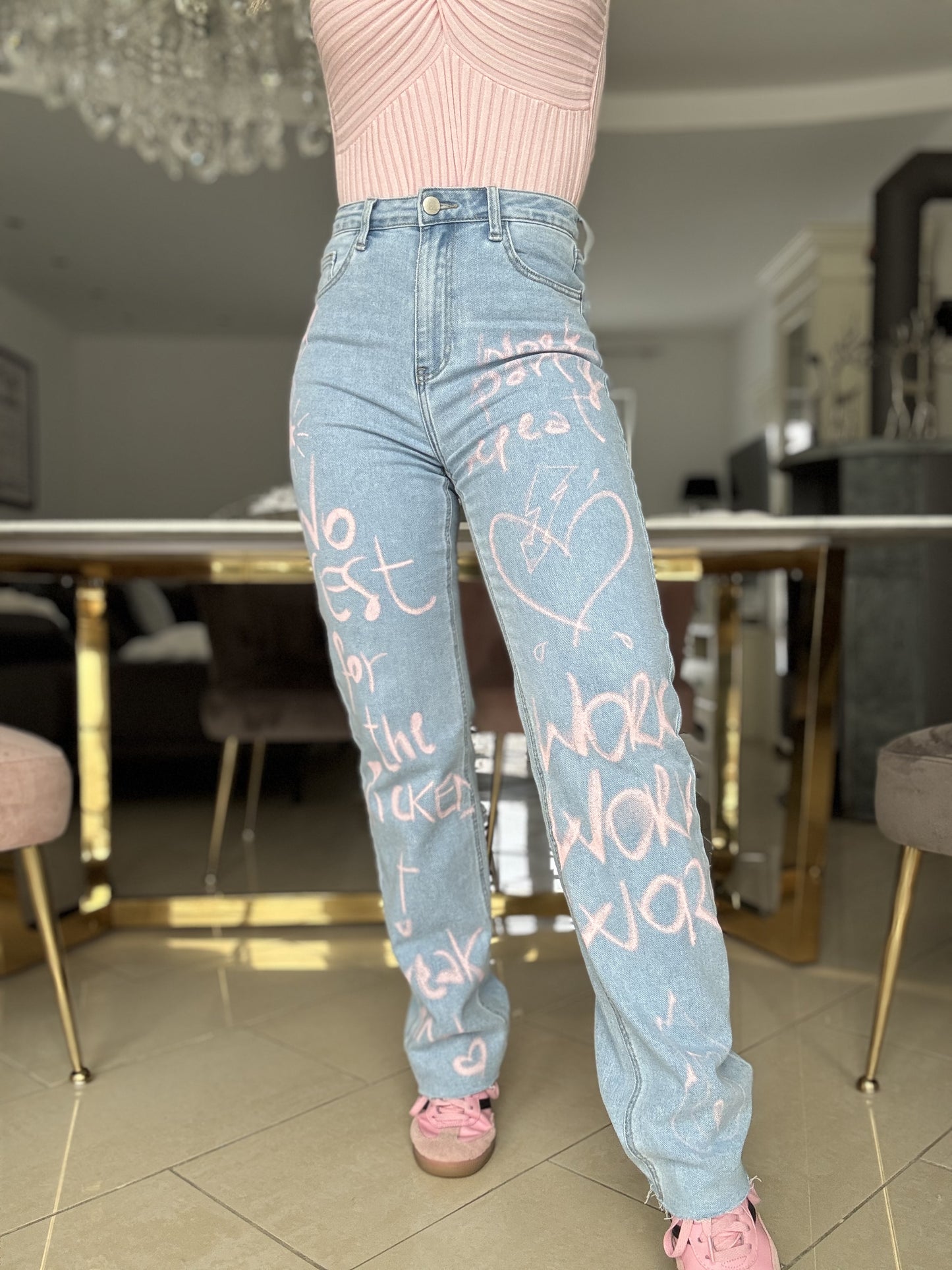 Stretch Straight Leg Jeans mit Print in rosa 7001-RD2886