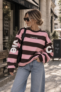 Sweater mit Rückenprint C'EST LA VIE rosa/braun