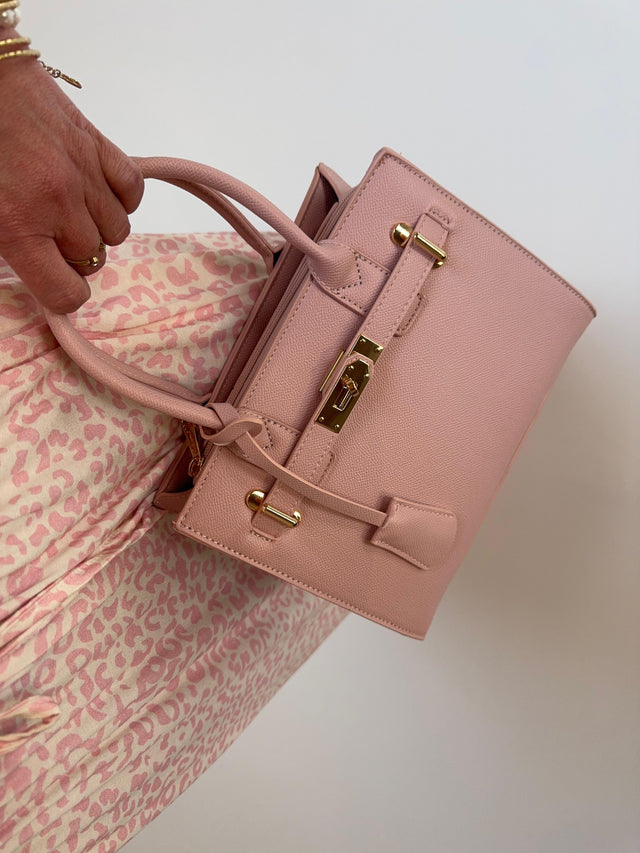 Hänkeltasche rosa GIRL BOSS mit goldener Hardware