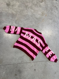 Kuschelweicher Strickpullover mit Rückenprint NAMASTE Gestreift Rosa/Burgundy