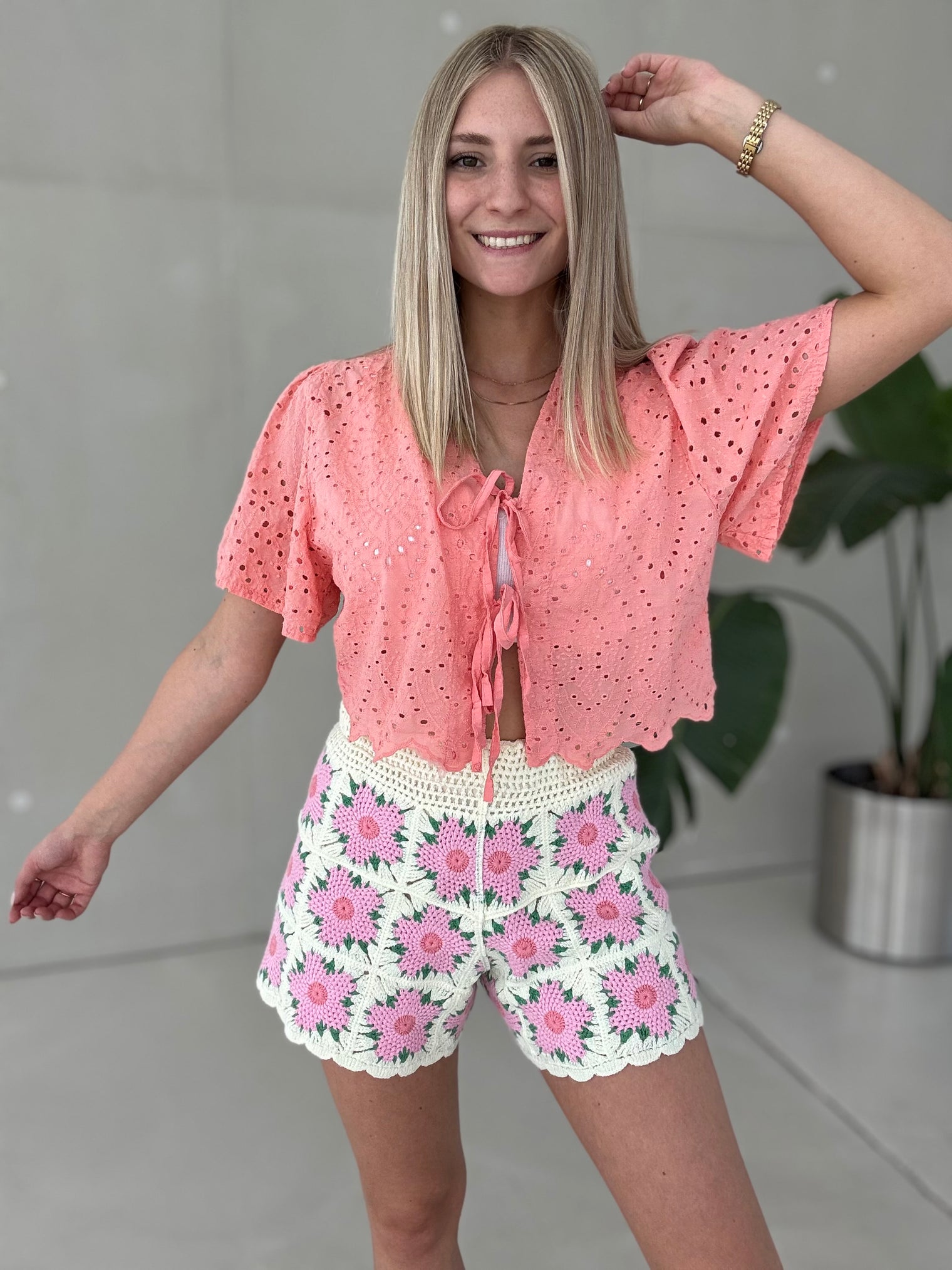 Bluse kurzarm SOFT PEACH Lochspitze zum binden