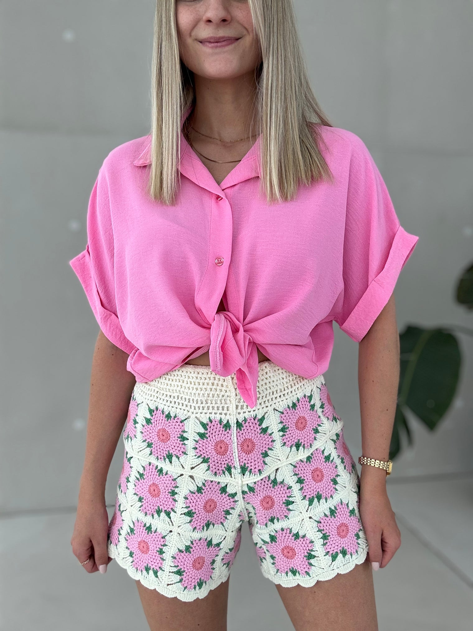Bluse kurzarm HOT Rosa zum knoten
