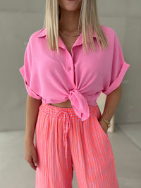 Bluse kurzarm HOT Rosa zum knoten