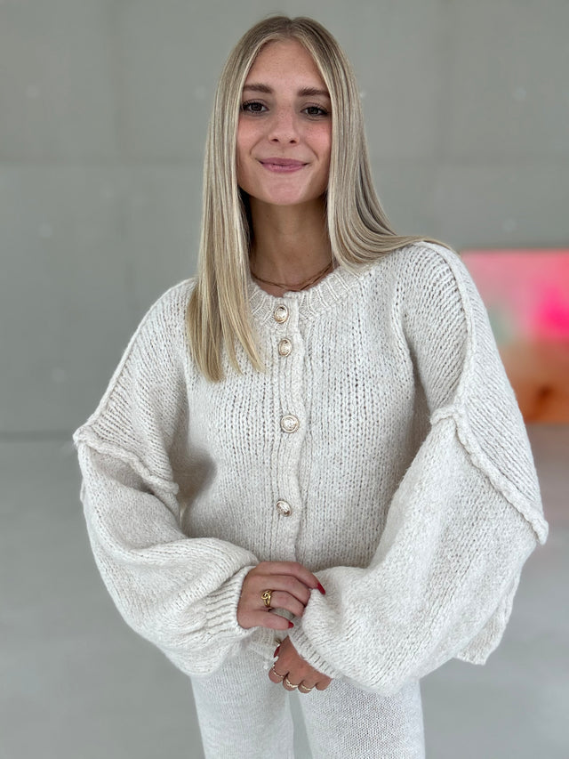Strickjacke SUPER SOFT creme mit Knopfleiste