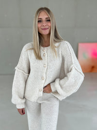 Strickjacke SUPER SOFT creme mit Knopfleiste