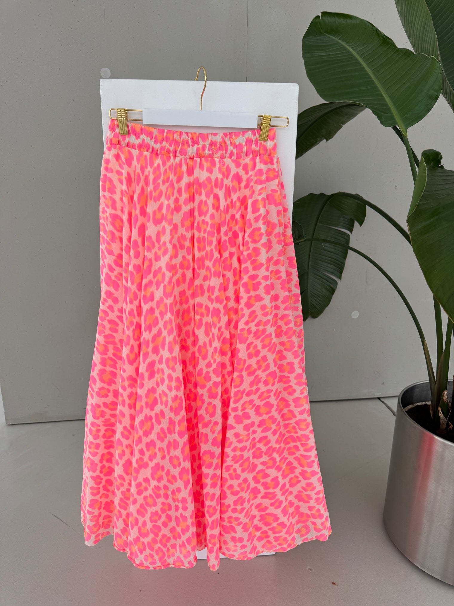 Rock weiß LEO POWER pink/orange
