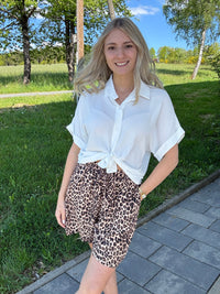 Shorts LEO