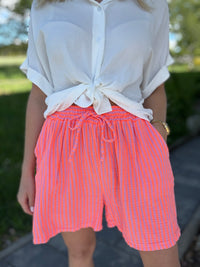 Stylische Musselin Short rosa ZARTE STREIFEN hot orange