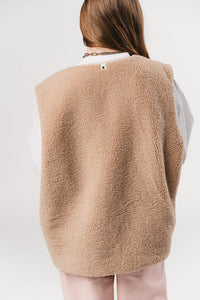 KARO KAUER TEDDY VEST