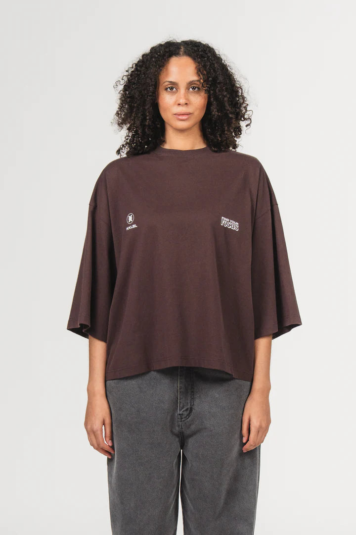 KARO KAUER T-SHIRT CROPPED BROWN