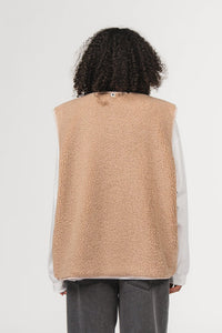 KARO KAUER TEDDY VEST