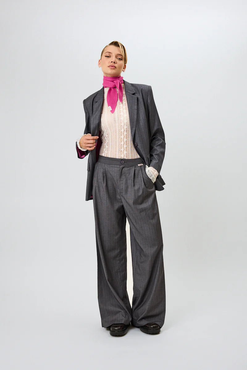 OH APRIL Leana Pleated Trousers Pinstripe
