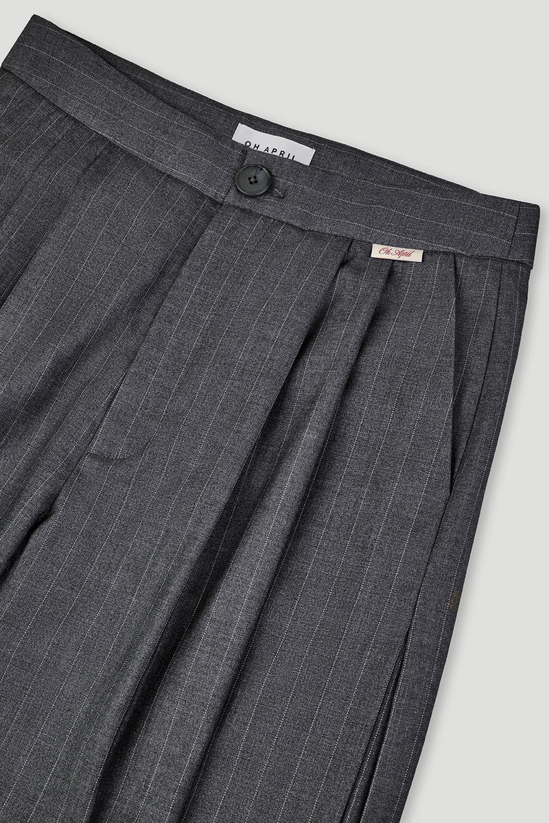 OH APRIL Leana Pleated Trousers Pinstripe