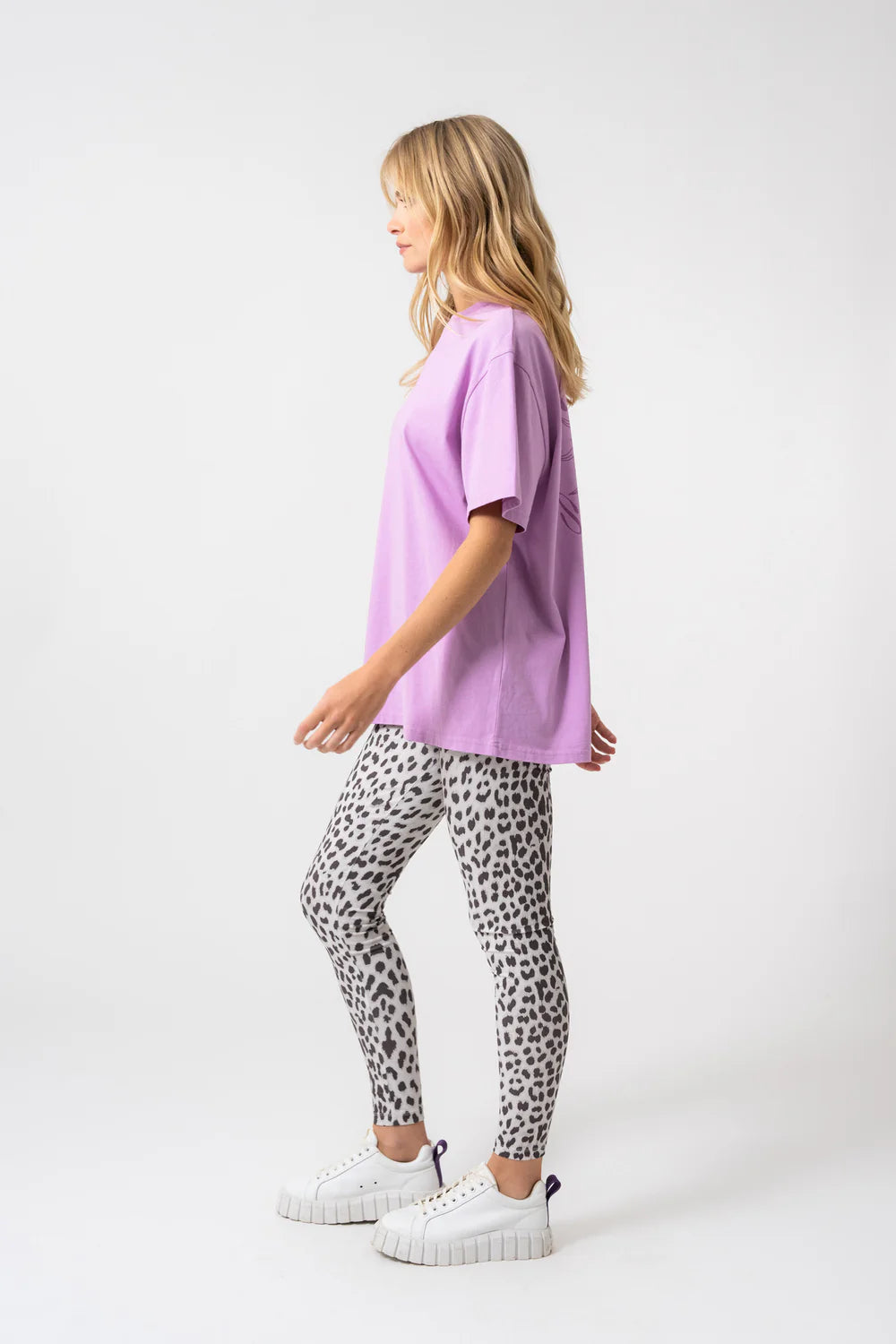 OH APRIL BF T-Shirt Positive bright lilac