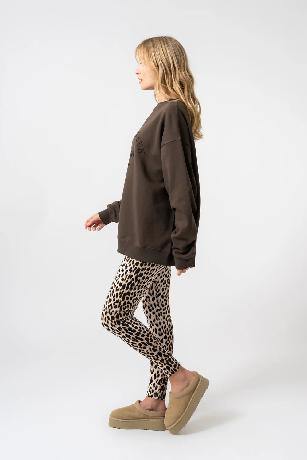 OH APRIL Oversized Sweater Chasing deep brown