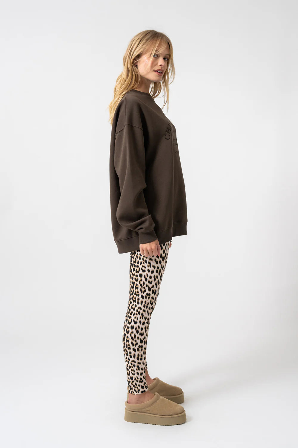 OH APRIL Oversized Sweater Chasing deep brown