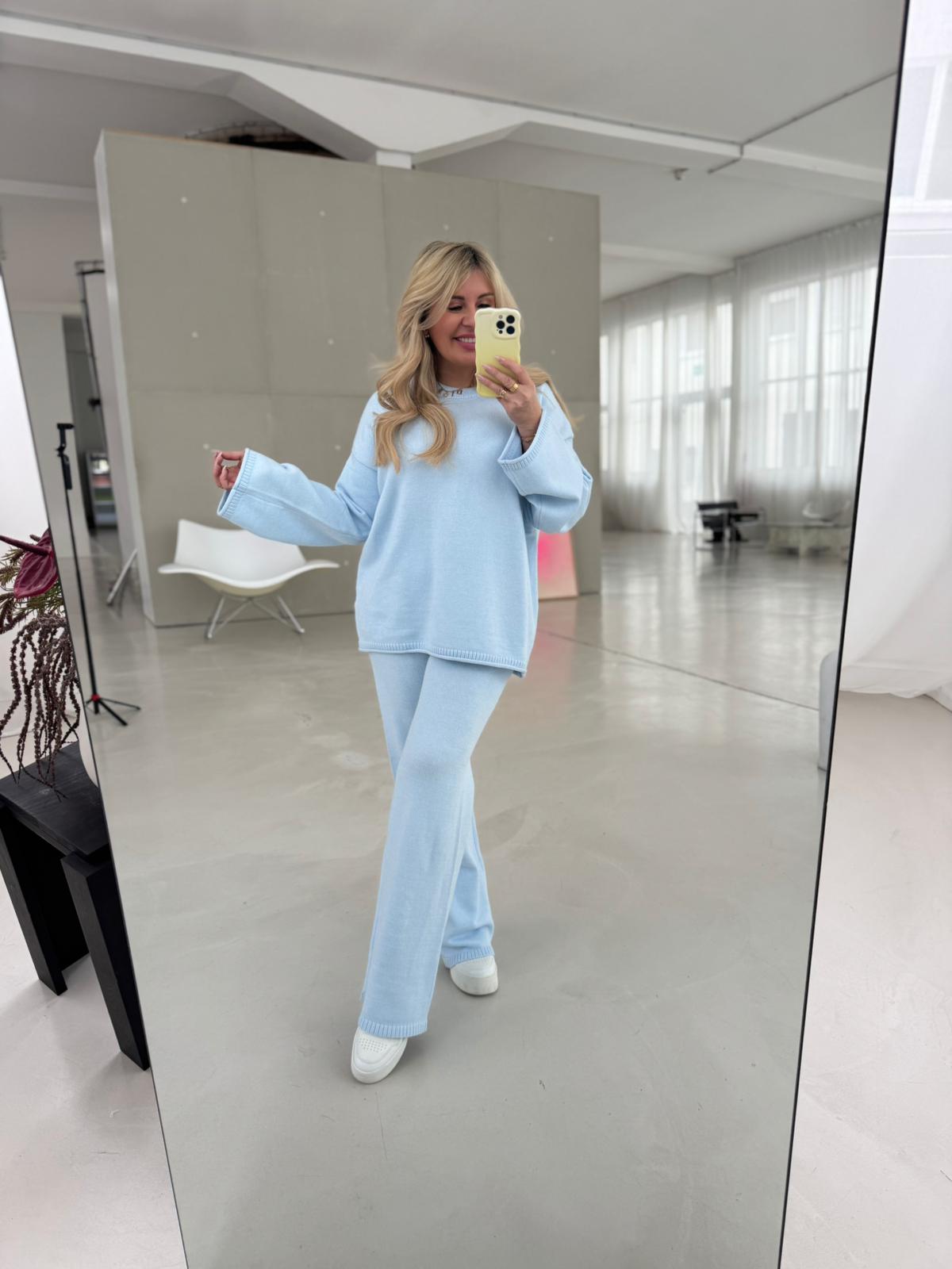 Hose himmelblau CLOUDY SKY