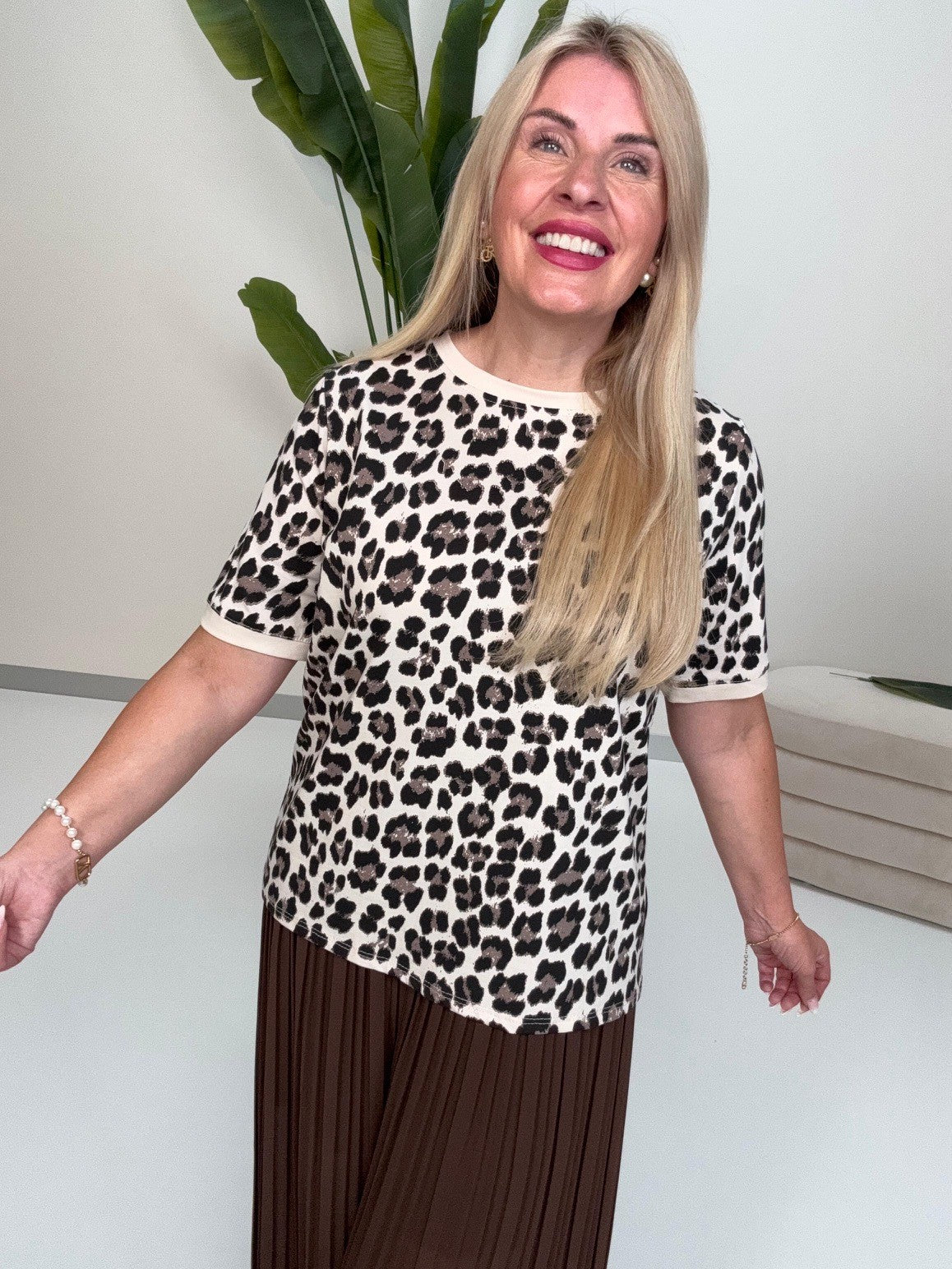 Basic Shirt creme LEO POWER braun