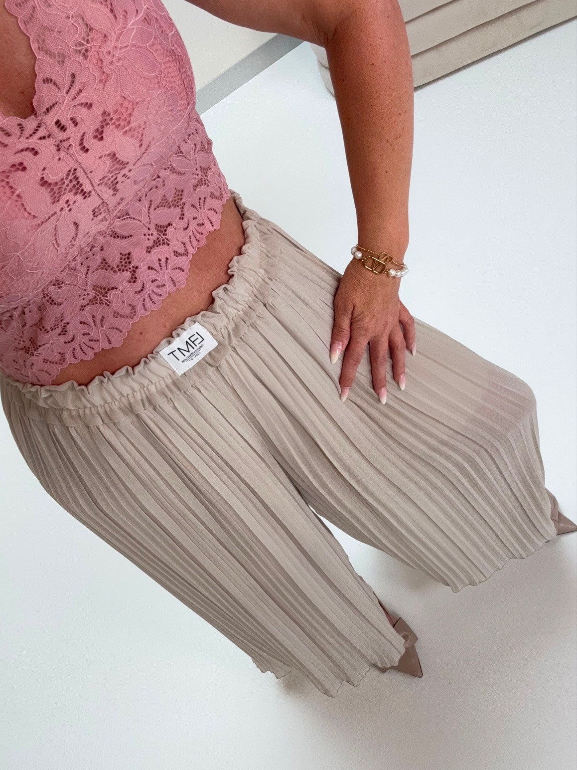 Signature Plisseehose mit Patch BEIGE